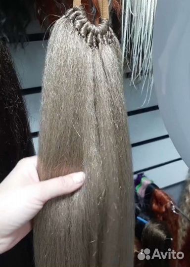 Хвост волосы на резинке