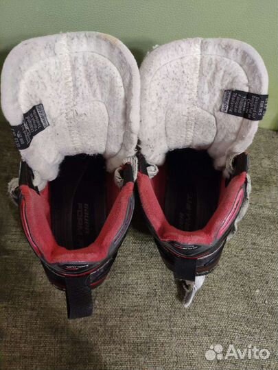 Вратарские коньки Bayer Vapor x900