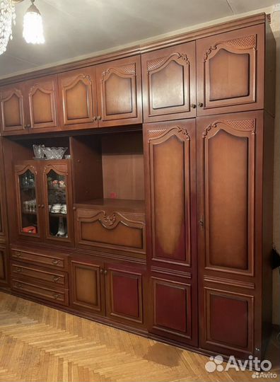 Стенка в гостиную