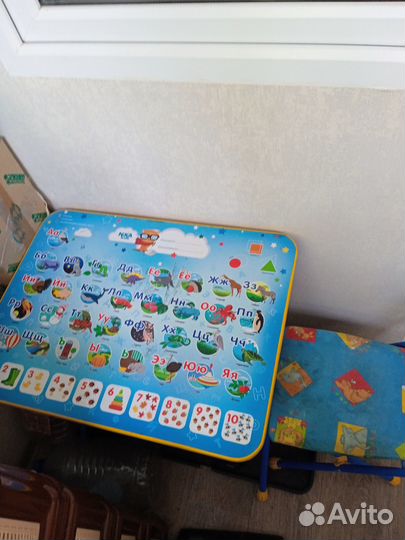 Детский стол со стулом