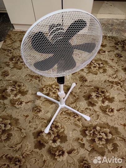 Вентилятор напольный vitek