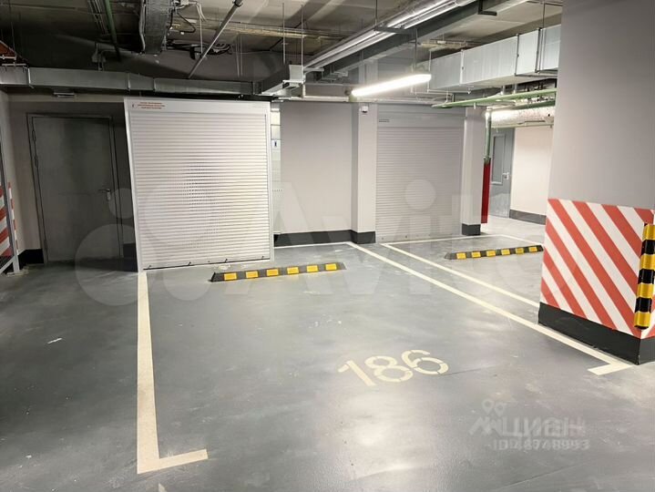 Машиноместо, 20 м²