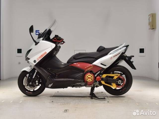 Yamaha T-MAX530