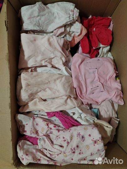 Коробка детских вещей для новорожденных