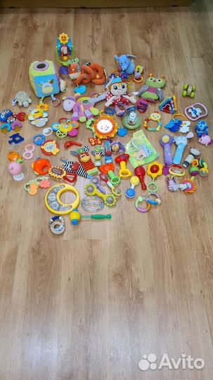 Развивающие игрушки,погремушки пакетом