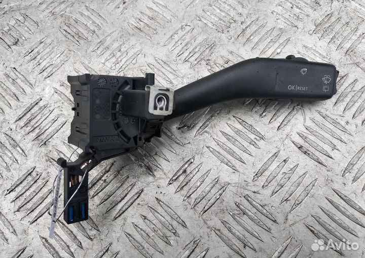 Переключатель стеклоочистителей Volkswagen Touran