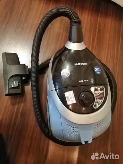 Продам пылесос Samsung с водяным фильтром
