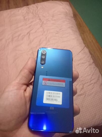 Xiaomi Mi 9 SE, 6/64 ГБ