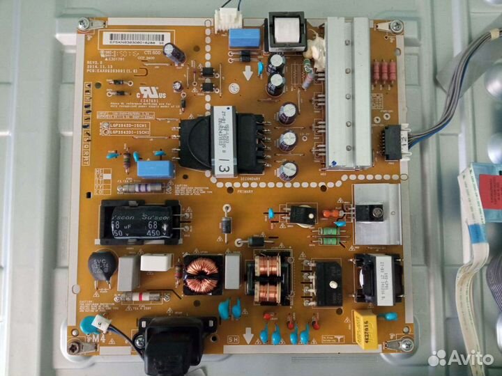 Телевизор LG 42LF550V по запчастям