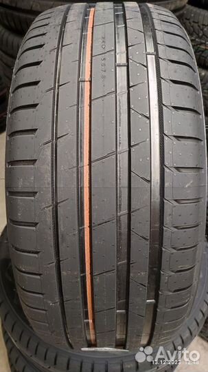 Nokian Tyres Hakka Black 2 SUV 235/55 R20 102Y