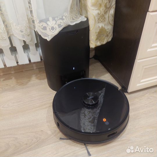 Робот пылесос lydsto r1