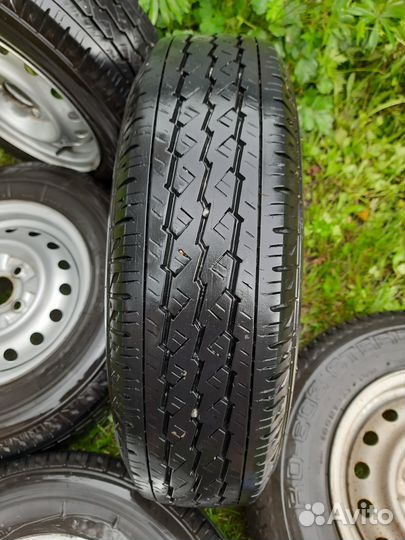 R13 Bridgestone V600 165/65, PCD 4x100 DIA 60.1