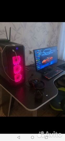 Мощный игровой компьютер с монитором