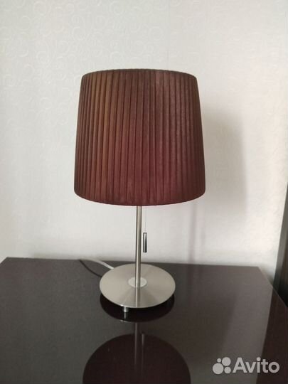 Лампа настольная