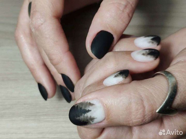 Маникюр с покрытием гель-лаком