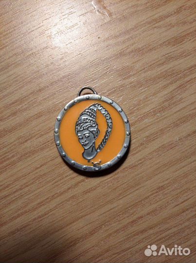 Медальон из журнала Шрек