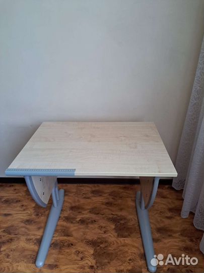 Растущая парта и стул дэми