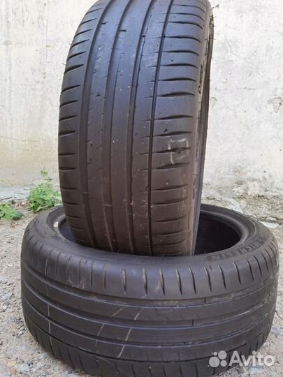Michelin Pilot Sport 4 235/40 R19 96Y