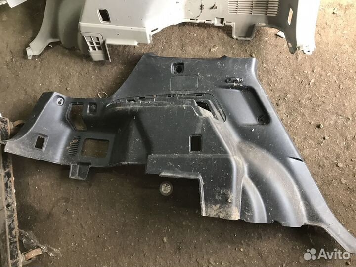 Обшивки багажника Toyota Highlander 2