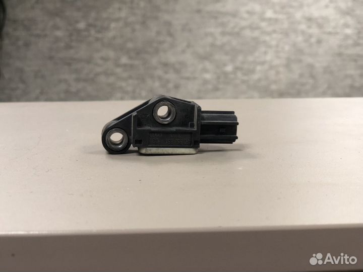 Датчик удара передний Ауди А6 С6 audi A6 4F C6