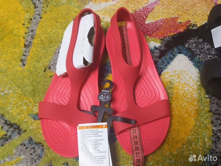 Crocs serena sandals w 9