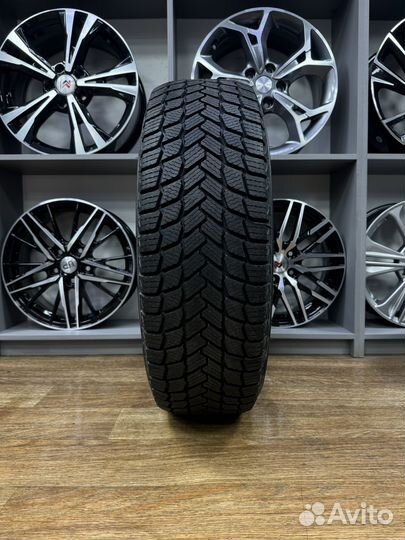 Michelin X-Ice Snow 205/55 R16 94H