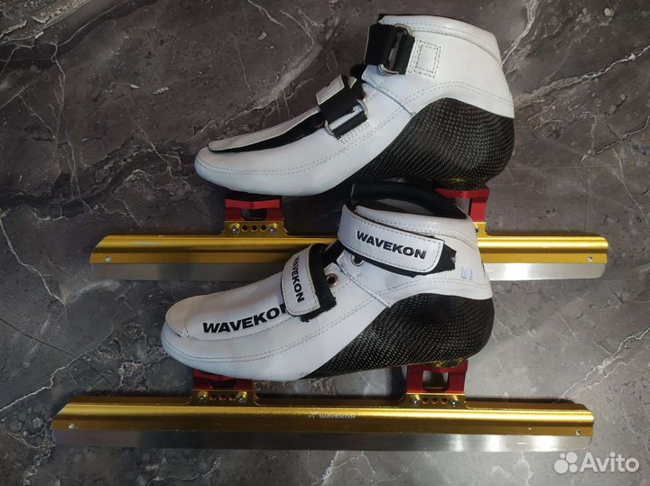 Коньки для шорт-трека