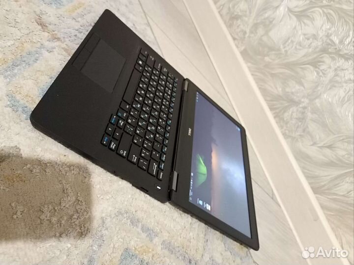 Ноутбук Dell ультрабук i5 /8/256 Full HD