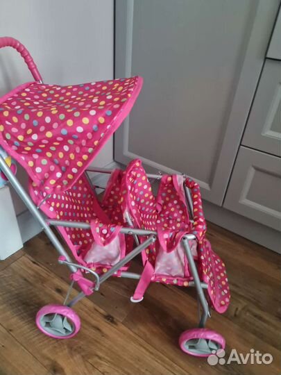 Коляска для кукол