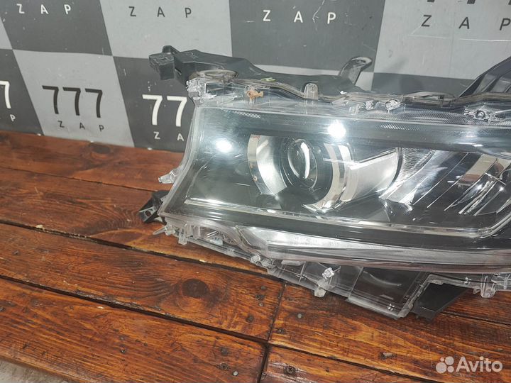 Фара левая LED Toyota Land Cruiser Prado 150 17-нв Б/У Оригинал
