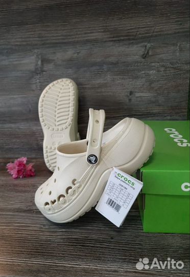 Crocs женские сабо платформа артикул 208186 бежев