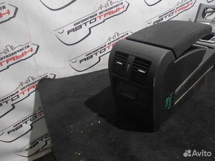 Подлокотник volkswagen passat 362 365 B7 черный, L