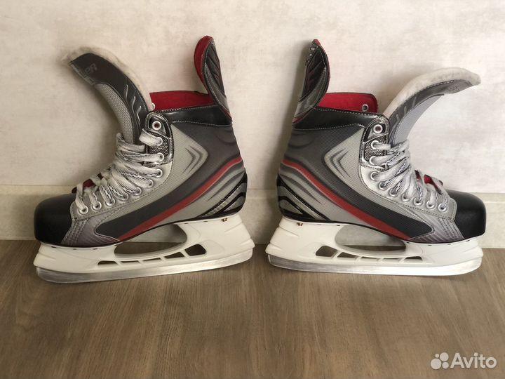 Хоккейные коньки Bauer Vapor X4.0 Sr 7,5D