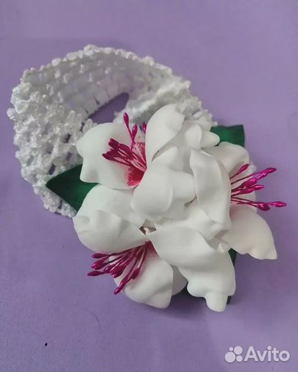 Аксессуары из фоамирана (резинки, заколки, броши)