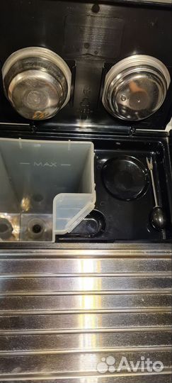 Кофемашина DeLonghi Рожковая