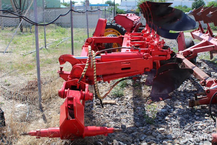 Плуг Минский Завод Шестерен 4-5 корп. (ПО-(4+1)-40), 2017