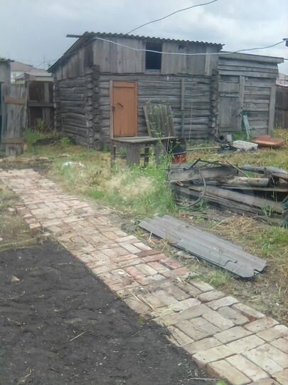 Дом 28,6 м² на участке 5 сот.