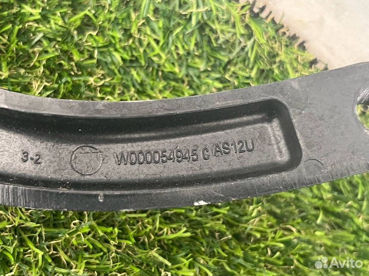 Поводок стеклоочистителя левый Ford Mustang