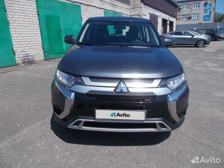 Mitsubishi Outlander 2.0 CVT, 2019, 134 000 км