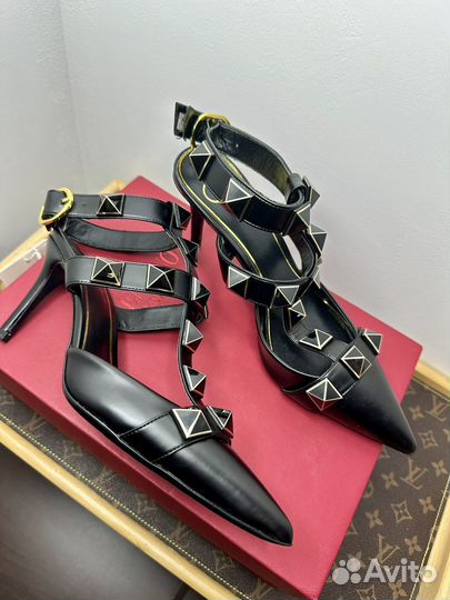 Босоножки Valentino