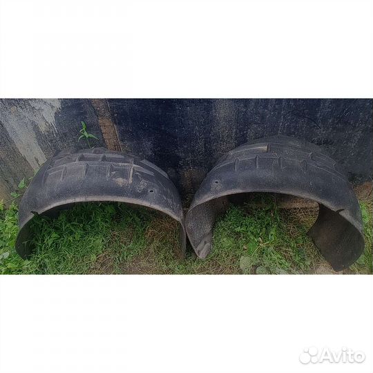 Подкрылки задние на volkswagen Jetta 6