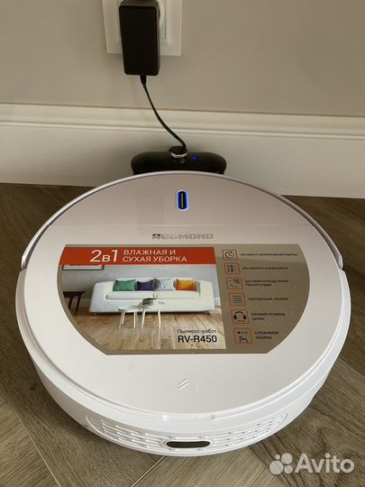 Робот пылесос redmond