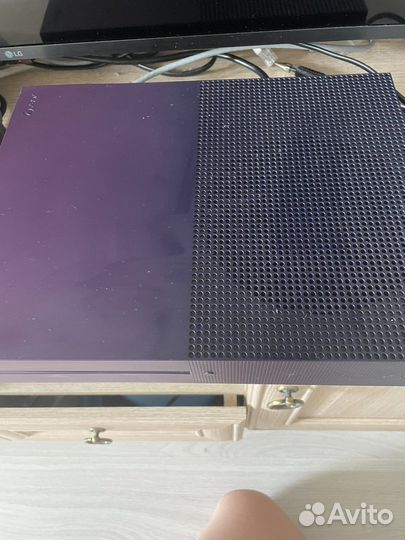 Xbox one s + 2 геймпада