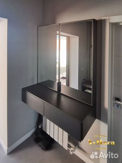 Полка в зал