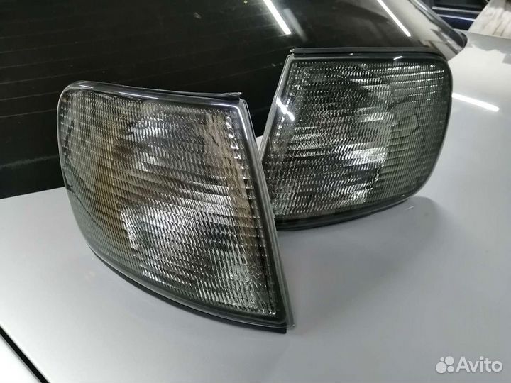 Поворотники передние black Ауди 100 С4/45, S4 C4