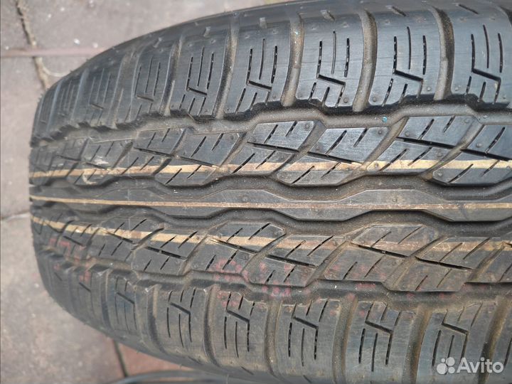 Bridgestone Dueler H/T 687 225/65 R17 101H