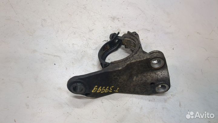 Кронштейн полуоси Renault Clio, 2013