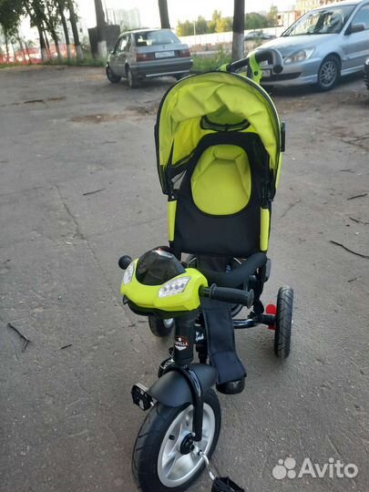 Детский велосипед с родительской ручкой