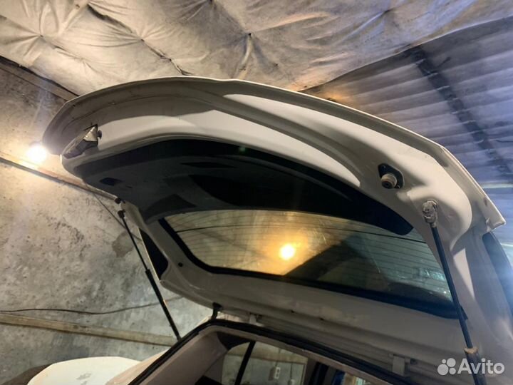 Крышка багажника Опель Корса D