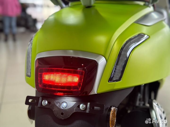 Скутер promax Lambretta 240(49)